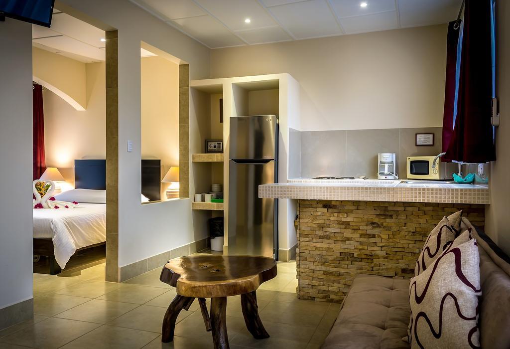 Hotel Creole
